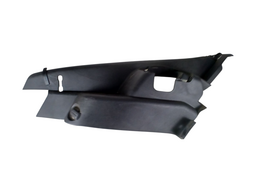 ACABAMENTO COLUNA BANCO TRASEIRO ESQUERDO KICKS 2017/2024