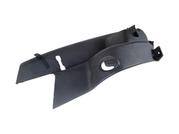 ACABAMENTO COLUNA BANCO TRASEIRO ESQUERDO KICKS 2017/2024