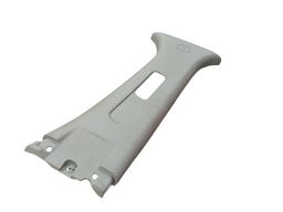 MOLDURA ACABAMENTO COLUNA KICKS 2018/2024 LADO DIREITO