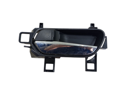 Maçaneta Int Dianteira/Traseira Esq Kicks 17/25 Versa 2021/