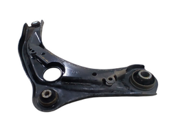 BANDEJA DIANTEIRA ESQUERDA KICKS 1.6 2017/ VERSA 1.6 2021/..