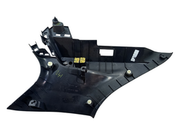 ACABAMENTO COLUNA BANCO TRASEIRO L/D KICKS 2023