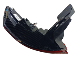 LANTERNA TRASEIRA DIREITA FASTBACK 2022/ (CANTO)