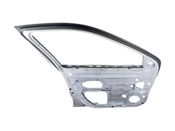 PORTA DIANTEIRA ESQUERDA KICKS 2017 2018 A 2024