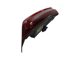 LANTERNA TRASEIRA ESQUERDA FASTBACK 2022/ (MALA)