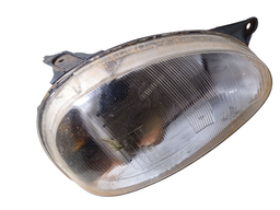 Farol Direito Corsa 1995 1996 a 2010 Lente Raiada
