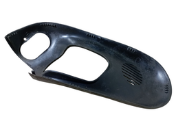 MOLDURA MAÇANETA INTERNA DIREITA CORSA 1994 1995 A 2003 