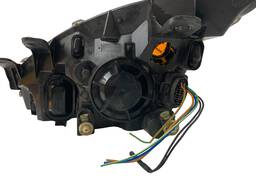 FAROL DIREITO FIESTA 2008 A 2010 ORIGINAL