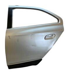 Porta Traseira Esquerda Onix Activ 2017 a 2019 C/ Furo Moldu