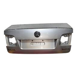 Tampa Traseira Polo Sedan 2003 2004 a 2014