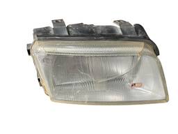 Farol Direito A4 1994 a 1998 Valeo Detalhe