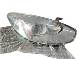 Farol Direito Fluence GT 2011 a 2018 Masc Negra C/ Xenon