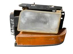 Farol Esquerdo + Suporte/Bojo/Lanterna Ranger 1998 a 2004
