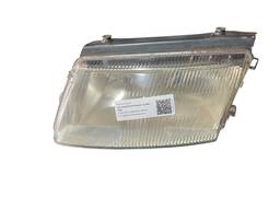 Farol Esquerdo Passat 1997 a 2000 Original Detalhe