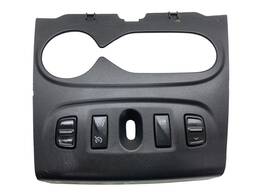 Moldura Do Painel De Comando Central Renault Sandero 2015 