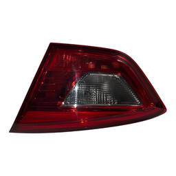 LANTERNA TRASEIRA DIREITA CRUZE 2017 A 2023 SEDAN (MALA)