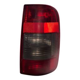 LANTERNA TRASEIRA DIREITA BLAZER 2001 A 2008 