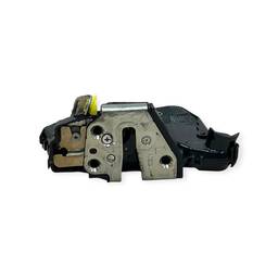 Fechadura Porta DE Corolla 03/14 Hilux Sw4 06/15 Rav4 07/18