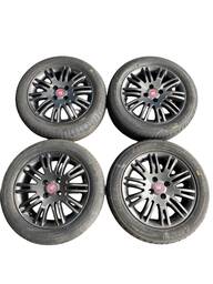 Jogo Rodas Aro 15 4 Furos Pneus Goodyear 195/55 Origina Fiat