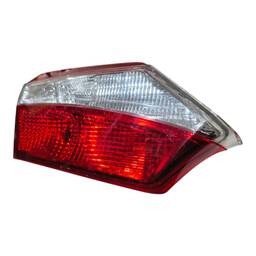 LANTERNA TRASEIRA ESQUERDA COROLLA 2015 A 2017 (MALA) S/ LED