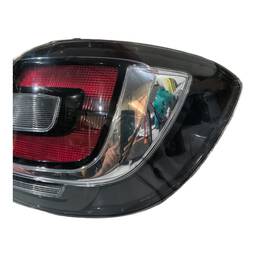 LANTERNA TRASEIRA DIREITA SANDERO 2020 A 2023 FUME (CANTO)