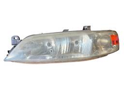 Farol Esquerdo Vectra 2000 a 2005 Cromado Detalhe