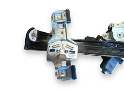 MÁQUINA DE VIDRO PORTA DIANTEIRA ESQUERDA TRACKER 14 A 2019