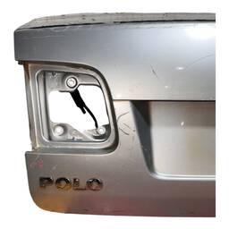 TAMPA TRASEIRA POLO SEDAN 2003 2004 A 2014