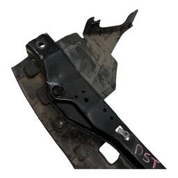 DEFLETOR/SUPORTE INFERIOR PARACHOQUE TRACKER 2014 A 2019