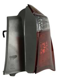 LANTERNA TRASEIRA DIREITA COROLLA 2015 A 2017 (CANTO)