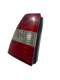 LANTERNA TRASEIRA ESQUERDA POLO SEDAN 2003 A 2006 (CANTO)