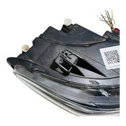 FAROL DIREITO TRACKER 2020 2021 A 2025 C/ LED