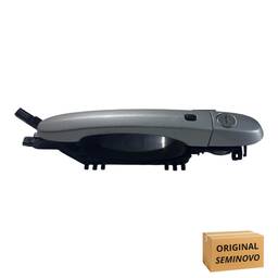 MAÇANETA DIANTEIRA ESQUERDA ORIGINAL FIAT PULSE DETALHE