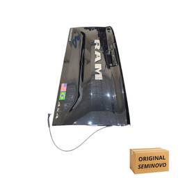 TAMPA TRASEIRA ORIGINAL RAM RAMPAGE 2023 A 2025 DETALHE