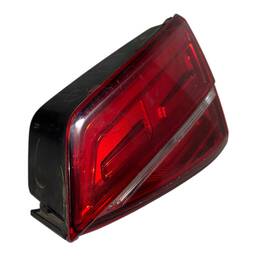 LANTERNA TRASEIRA DIREITA JETTA 2015 A 2018 (MALA) C/ LED