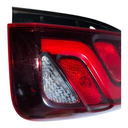 LANTERNA TRASEIRA DIREITA DUSTER 2016 A 2020