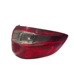 LANTERNA TRASEIRA DIREITA ORIGINAL FIAT STRADA 2014 A 2019