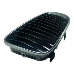 GRADE ESQUERDA SUPERIOR PARACHOQUE BMW 118I 120I 2006 A 2010