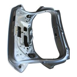 TAMPA TRASEIRA KICKS 2017 2018 A 2021