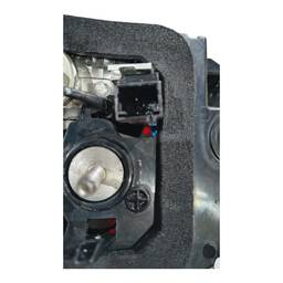 LANTERNA TRASEIRA ESQUERDA PEUGEOT 3008 2017/ (MALA)