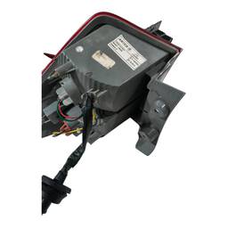 LANTERNA TRASEIRA ESQUERDA HB20 SEDAN 2013 A 2019 (CANTO)