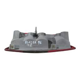 LANTERNA TRASEIRA ESQUERDA BLAZER 1995 1996 A 2001 TRICOLOR