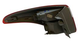 LANTERNA TRASEIRA DIREITA HB20 HATCH 2013 A 2019 (CANTO)