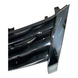 GRADE TOYOTA SW4 2016 A 2020 PEQUENO DETALHE 