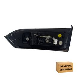 LANTERNA TAMPA TRASEIRA ESQUERDA FIAT CRONOS 2018 A 2025