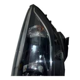 FAROL ESQUERDO CAPTUR 2017 2018 A 2024