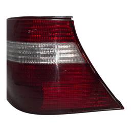 LANTERNA TRASEIRA DIREITA GOLF 1999 A 2006 BICOLOR