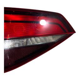 LANTERNA TRASEIRA ESQUERDA JETTA 2015 A 2018 (MALA) S/ LED