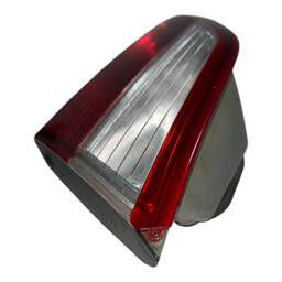 LANTERNA TRASEIRA DIREITA HB20 SEDAN 2013 A 2019 (MALA)