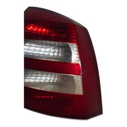 LANTERNA TRASEIRA DIREITA ASTRA HATCH 2003 A 2012 BICOLOR